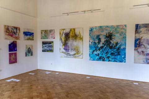 L.A.B.O.R.A.T.Ó.R.I.U.M.